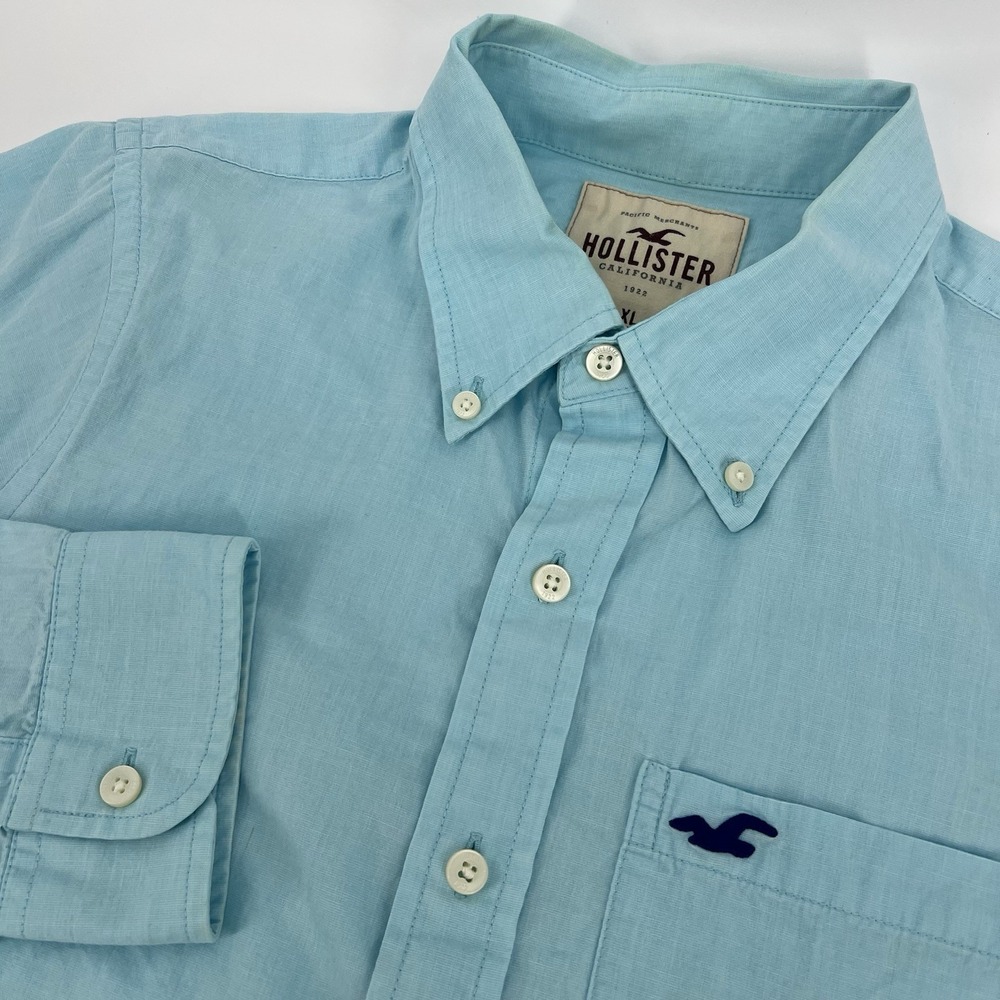 Hollister Button Up Shirt Men's XL Light Blue Long Sleeve Pocket Logo Casual